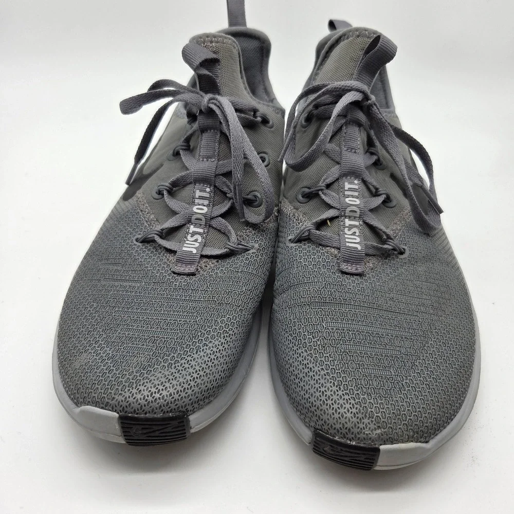 Nike Free TR 8 Training Shoes Mens 9.5 Grey CD9473-011 Just Do It Sneakers